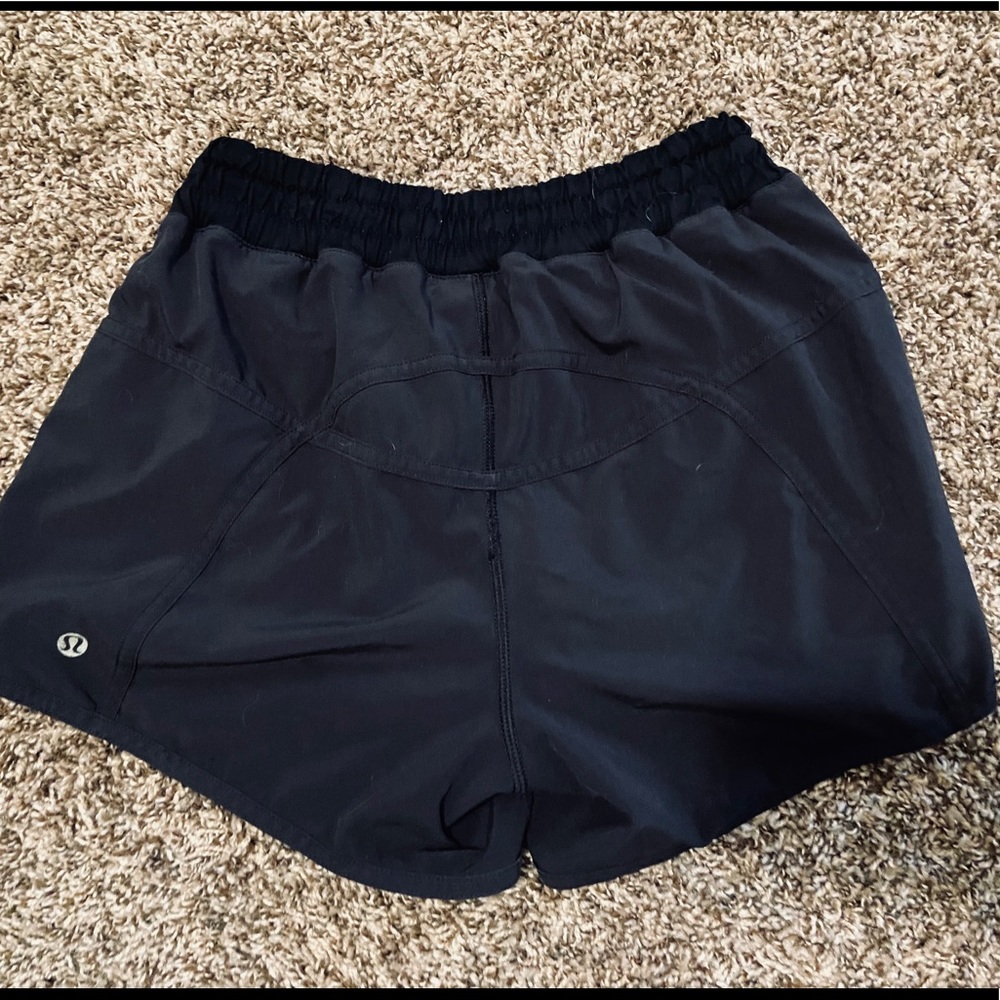 Lululemon shorts black